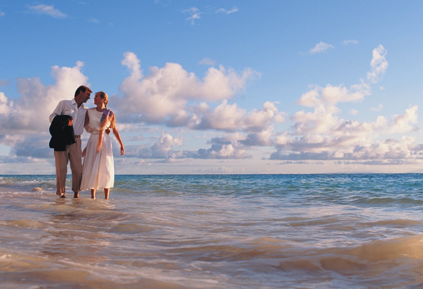 Winter is Always Better in Florida. 4 Reasons Why - couple on beach