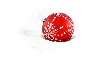 red-ornament-400px