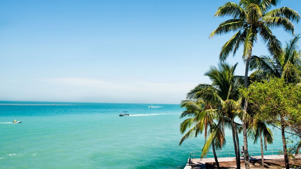How to Navigate the Summer Selling, Buying and Moving Season - summer